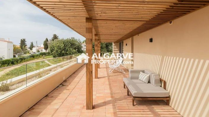 Image No.18-3 Bed Apartment for sale