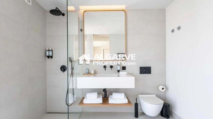 Image No.8-3 Bed Apartment for sale