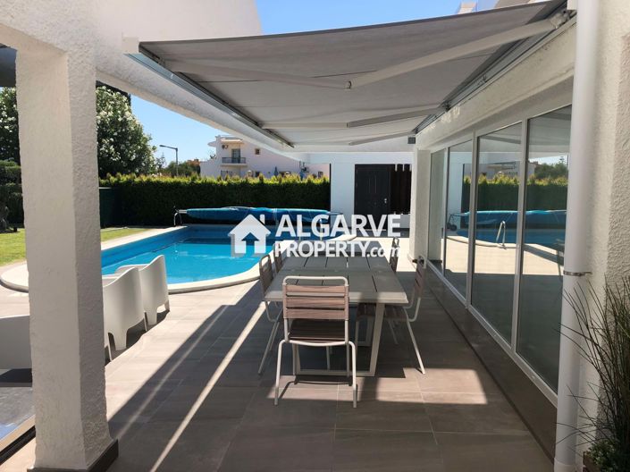 Image No.24-6 Bed Semi-Detached for sale