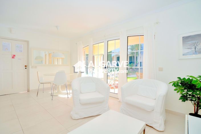 Image No.11-2 Bed Apartment for sale