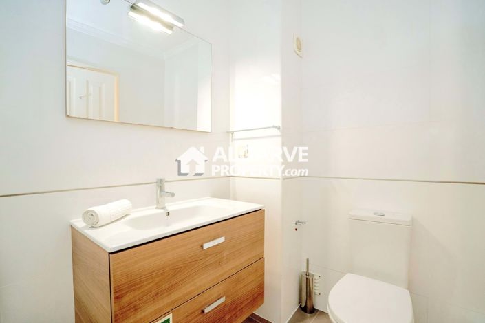 Image No.17-2 Bed Apartment for sale