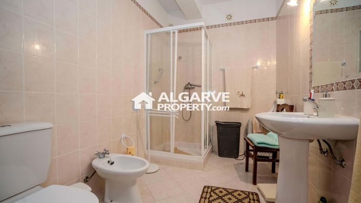 Image No.16-5 Bed Villa for sale