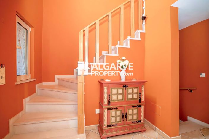 Image No.10-5 Bed Villa for sale