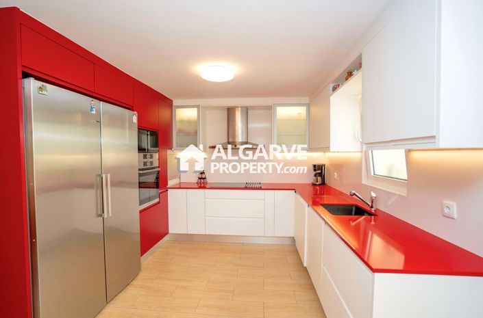 Image No.2-5 Bed Villa for sale