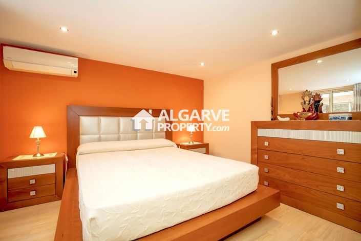 Image No.4-5 Bed Villa for sale