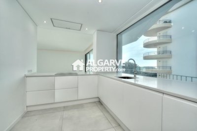 3-11770-78d1f4f8b6655591b02d22fabb36a692d73cc