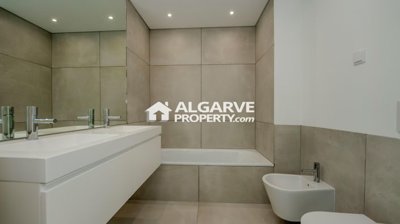 3-11770-78d1f4f8b6655591b02d22fabb36a692d73cc