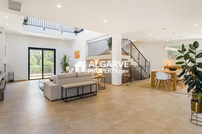 Image No.14-4 Bed Villa for sale