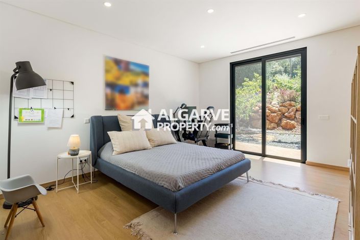 Image No.25-4 Bed Villa for sale