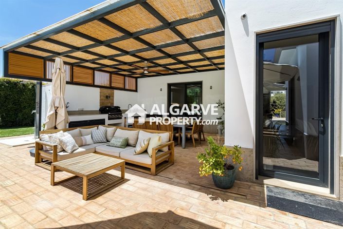 Image No.38-4 Bed Villa for sale