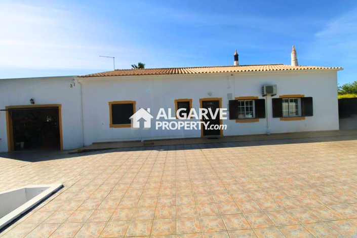 Image No.9-3 Bed Villa for sale