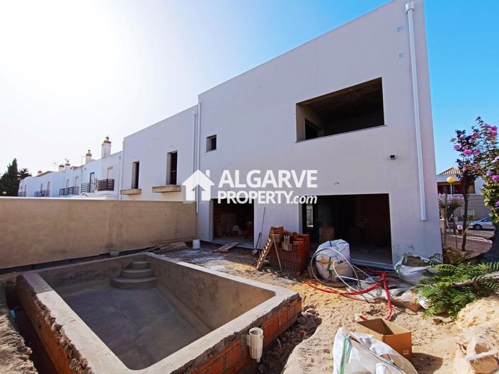 Image No.15-4 Bed Villa for sale