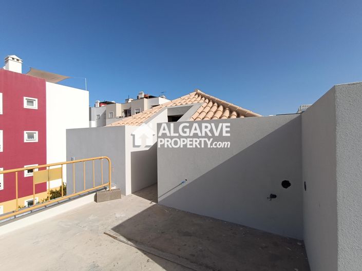 Image No.32-4 Bed Villa for sale