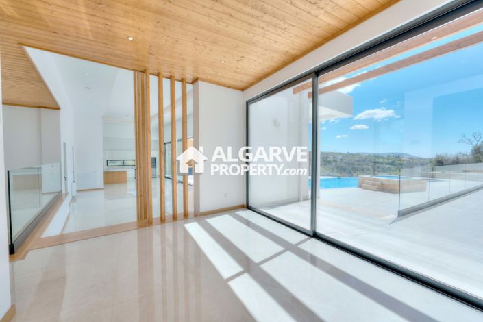 Image No.14-4 Bed Villa for sale