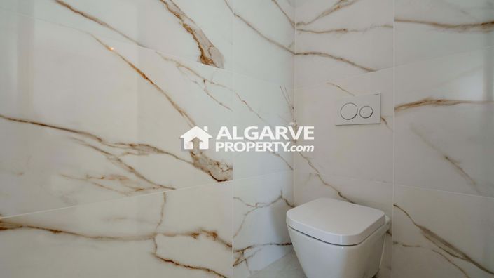 Image No.29-4 Bed Villa for sale