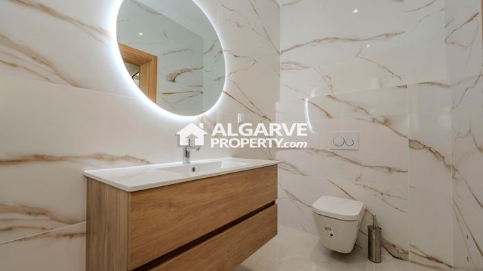 Image No.33-4 Bed Villa for sale