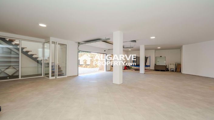 Image No.35-4 Bed Villa for sale