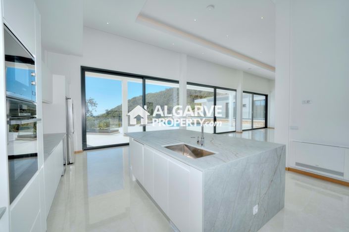 Image No.4-4 Bed Villa for sale