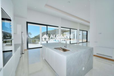 3-11088-78d1f4f8b6655591b02d22fabb36a692d73cc