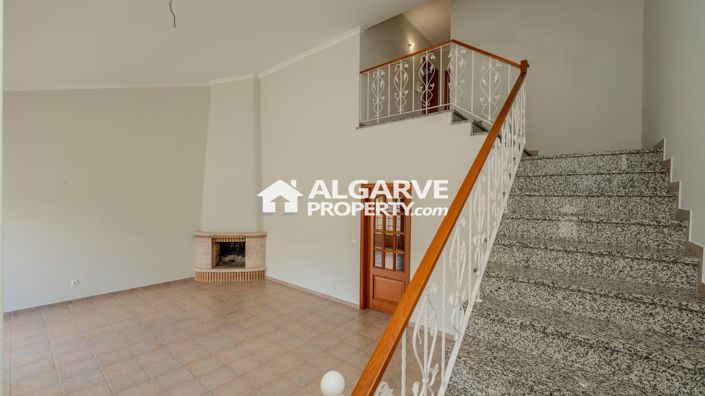 Image No.2-Maison de ville de 3 chambres à vendre à Loule