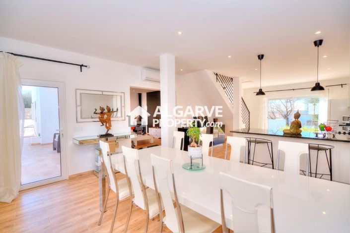 Image No.23-4 Bed Villa for sale