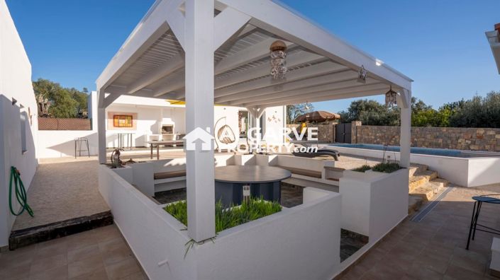 Image No.26-4 Bed Villa for sale