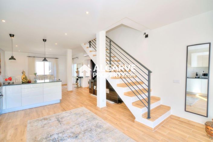 Image No.6-4 Bed Villa for sale