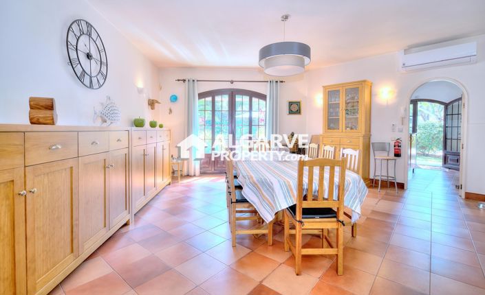 Image No.26-Villa de 7 chambres à vendre à Estói