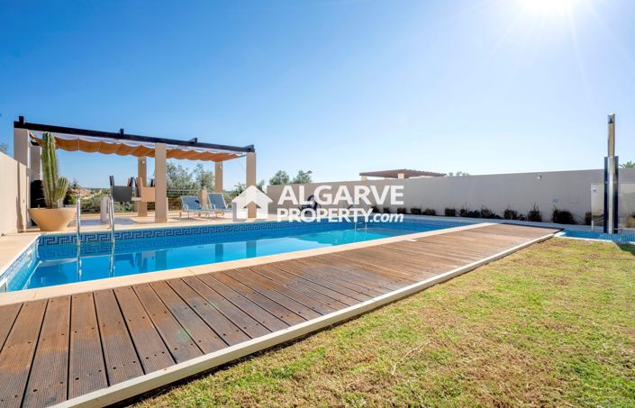 Image No.2-3 Bed Villa for sale