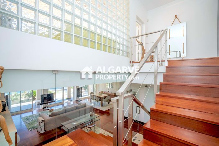 Image No.21-3 Bed Villa for sale