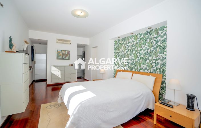 Image No.26-3 Bed Villa for sale