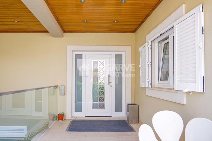 Image No.32-3 Bed Villa for sale