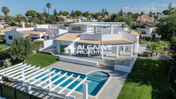 Image No.5-Villa de 4 chambres à vendre à Vilamoura