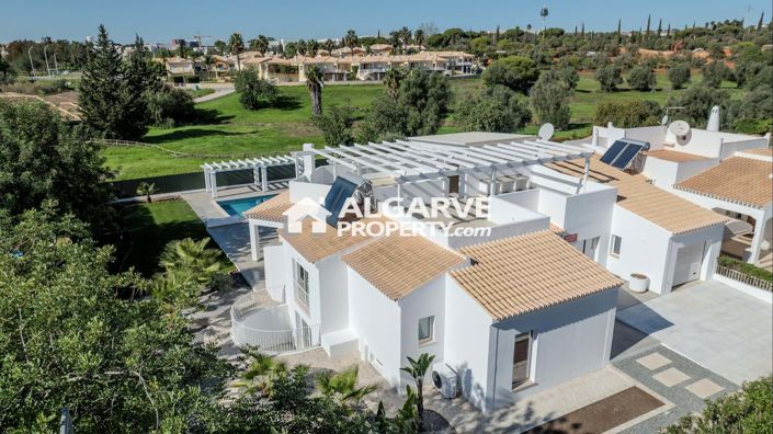 Image No.7-Villa de 4 chambres à vendre à Vilamoura