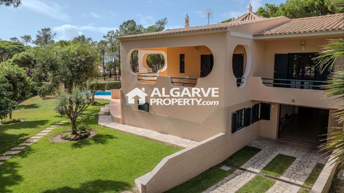 Image No.1-7 Bed Villa for sale