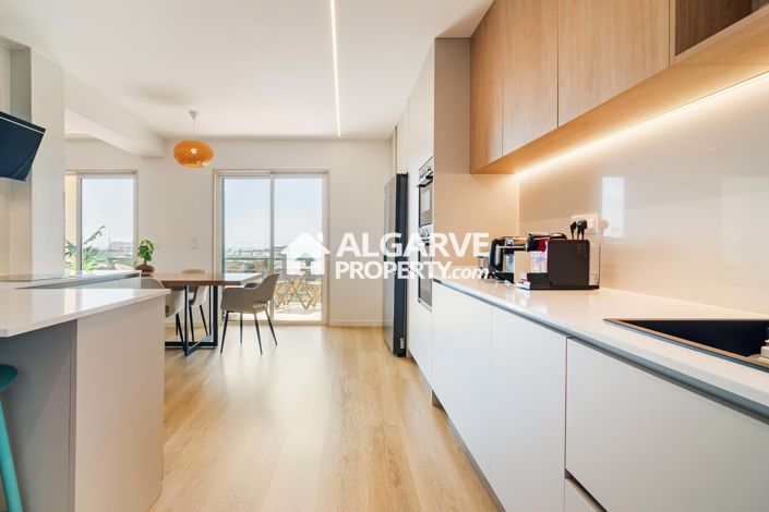 Image No.15-5 Bed Apartment for sale