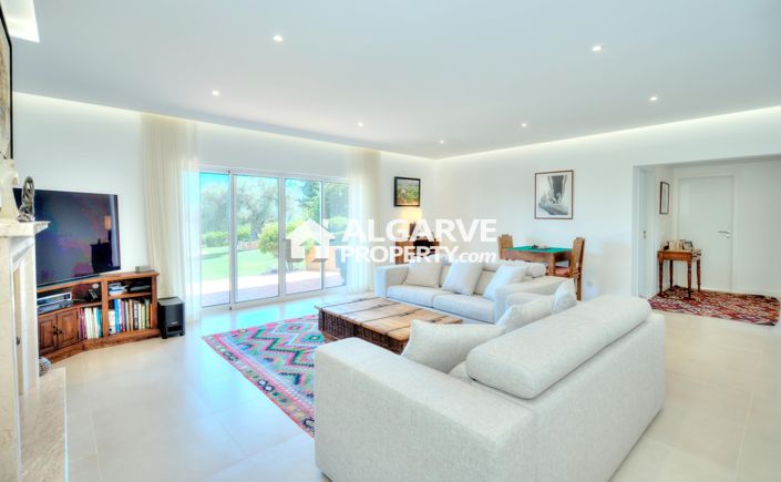 Image No.46-5 Bed Villa for sale