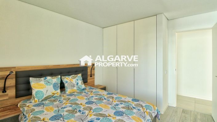 Image No.14-3 Bed Apartment for sale