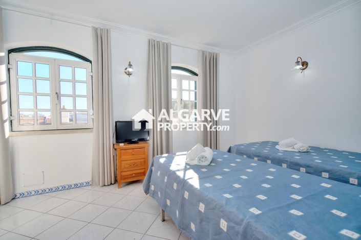 Image No.13-2 Bed Townhouse for sale