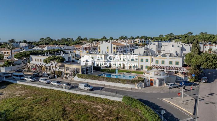 Image No.22-2 Bed Townhouse for sale