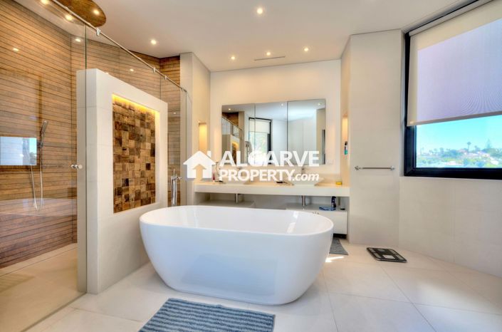 Image No.10-Villa de 4 chambres à vendre à Almancil