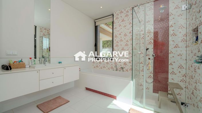 Image No.12-Villa de 4 chambres à vendre à Almancil