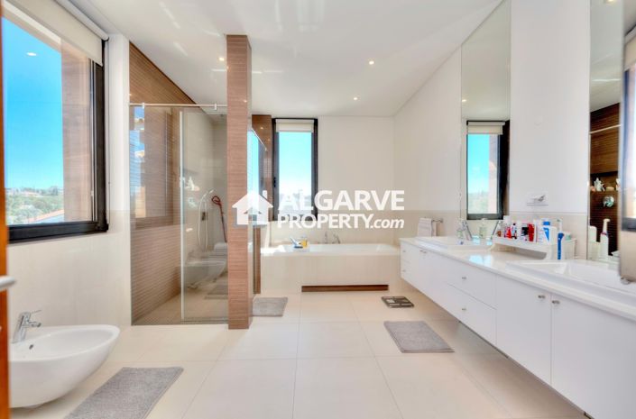 Image No.55-Villa de 4 chambres à vendre à Almancil