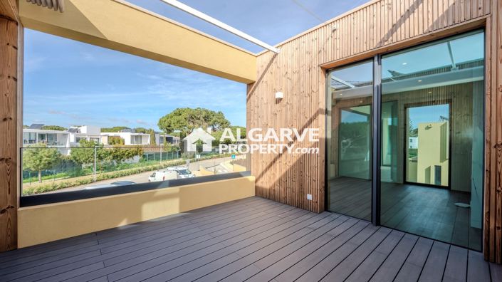 Image No.17-3 Bed Semi-Detached for sale