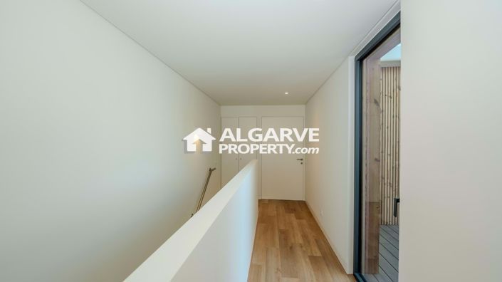 Image No.22-3 Bed Semi-Detached for sale