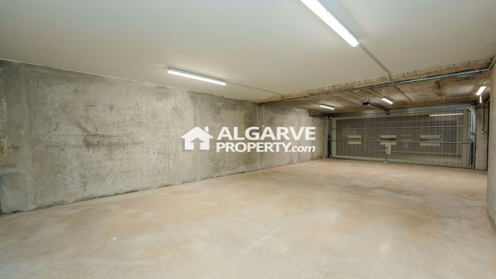 Image No.28-3 Bed Semi-Detached for sale