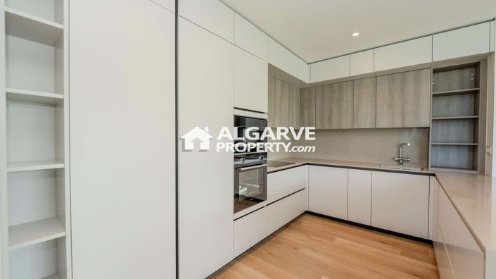 Image No.3-3 Bed Semi-Detached for sale