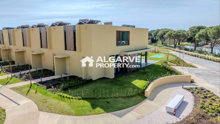 Image No.32-3 Bed Semi-Detached for sale