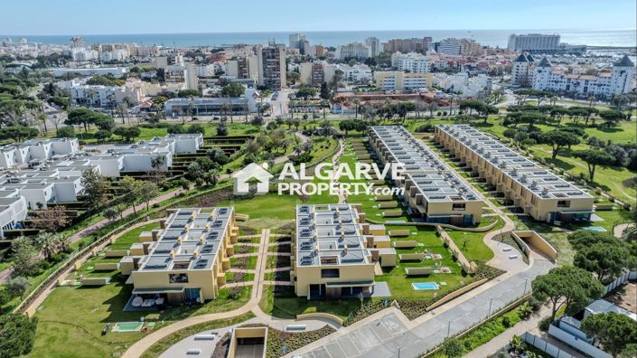 Image No.36-3 Bed Semi-Detached for sale