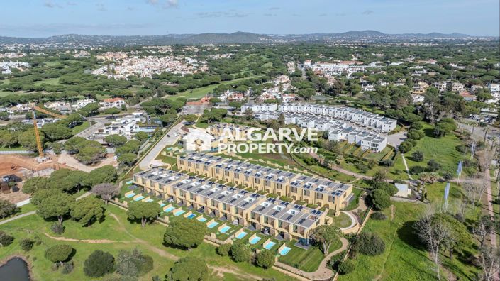 Image No.38-3 Bed Semi-Detached for sale